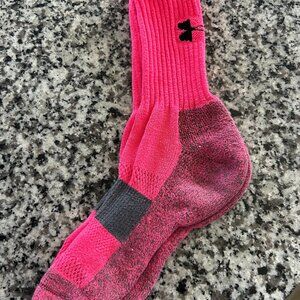 Under Armour Pink Athletic Crew Socks C Performance Fit Women’s